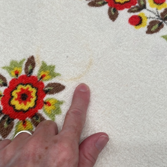 Vintage terrycloth tablecloth - Picture 3 of 10